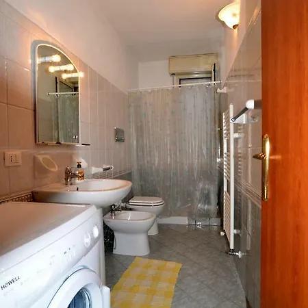 Hibiscus House Apartment *