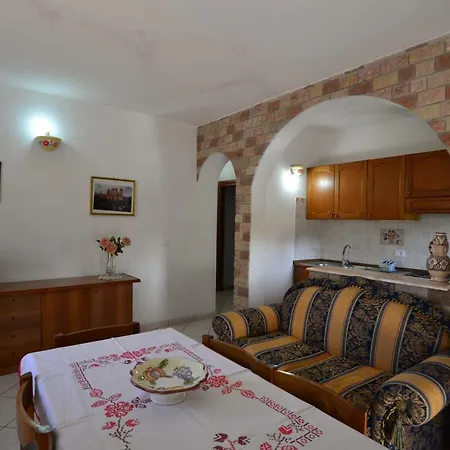 Apartment Hibiscus House Lido di Noto